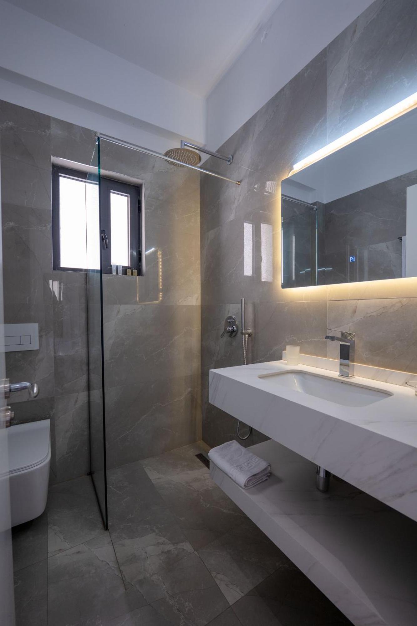 New Heaven Hotel Saranda Zewnętrze zdjęcie